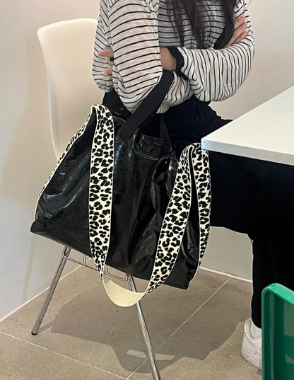 Leopard Enamel Bag - Black